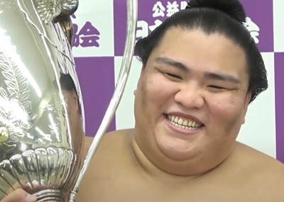 御嶽海　奥さん　結婚　子供　顔画像　嫁　妻