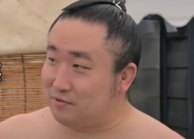 千代青梅 九重部屋 ちゃんこ長 結婚 引退