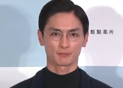 高良健吾　家族構成　父親　母親　兄　嫁　妻　子供