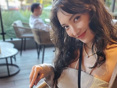 菜々緒　家族構成　父親　母親　兄